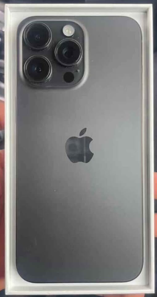 iPhone 15 pro max 512GB